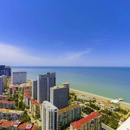 Luxury Beach Front Hotel Batumi Esterno foto