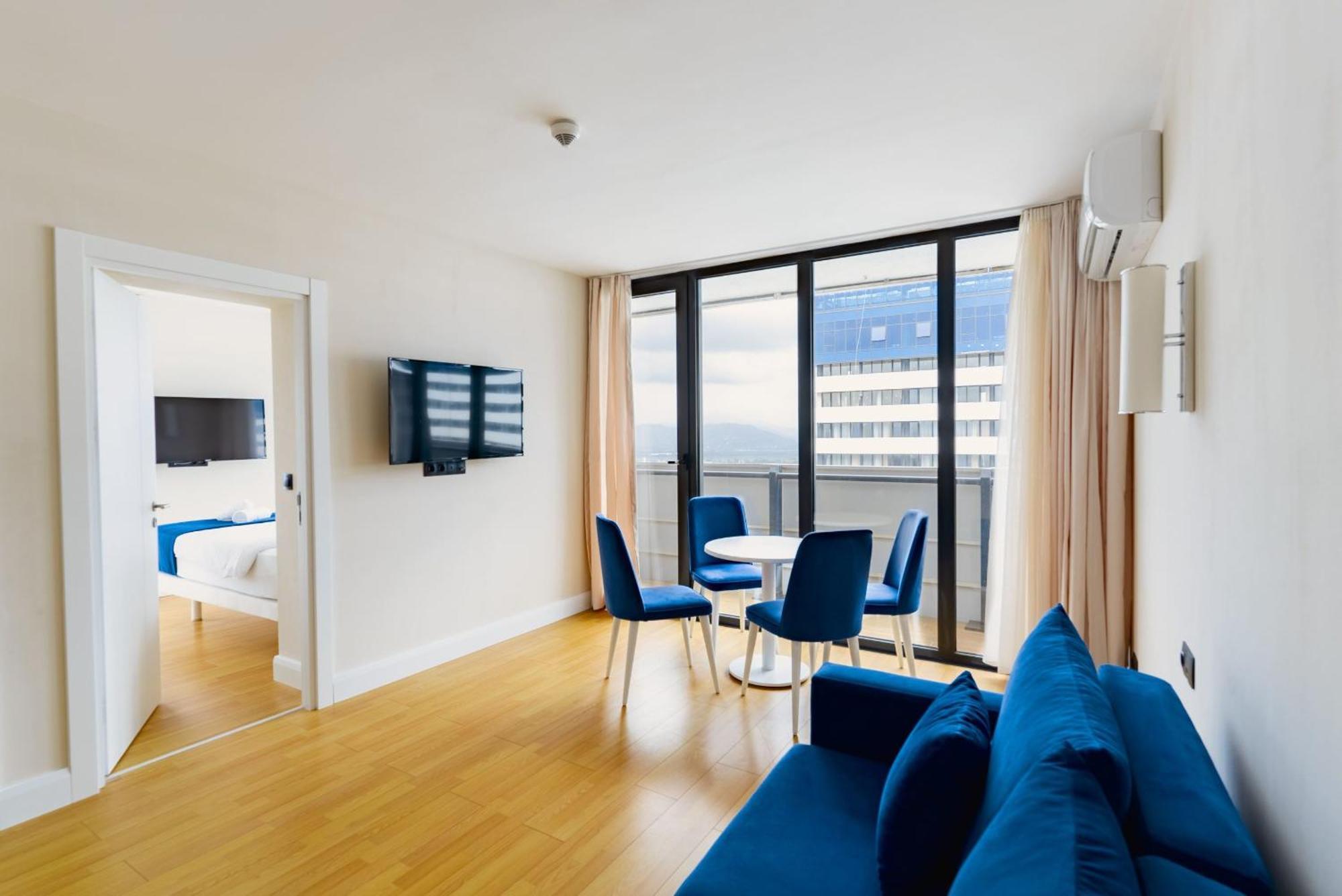 Luxury Beach Front Hotel Batumi Esterno foto