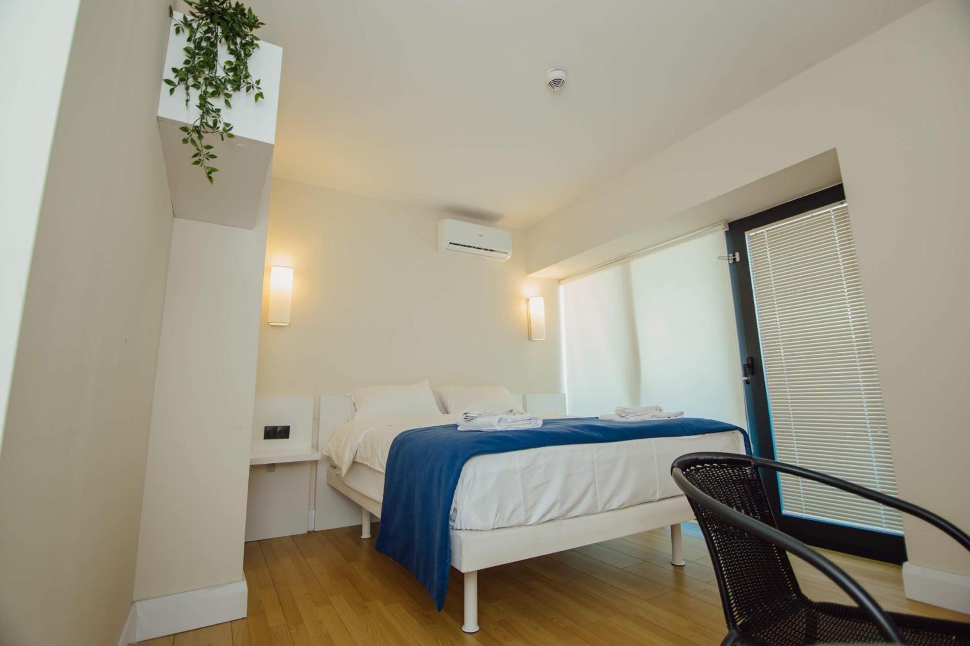 Luxury Beach Front Hotel Batumi Esterno foto