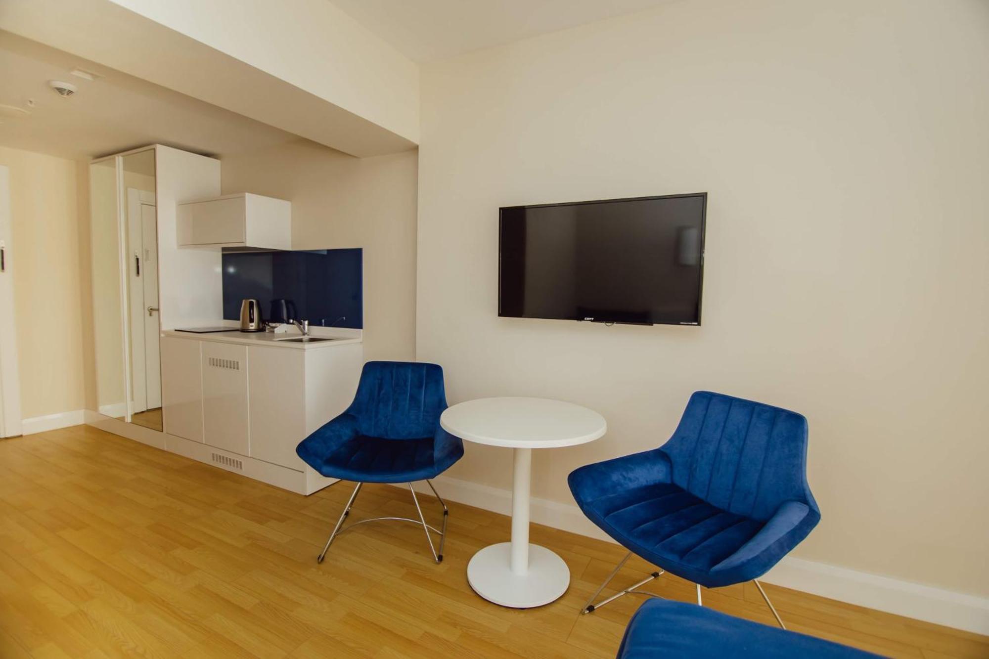 Luxury Beach Front Hotel Batumi Esterno foto